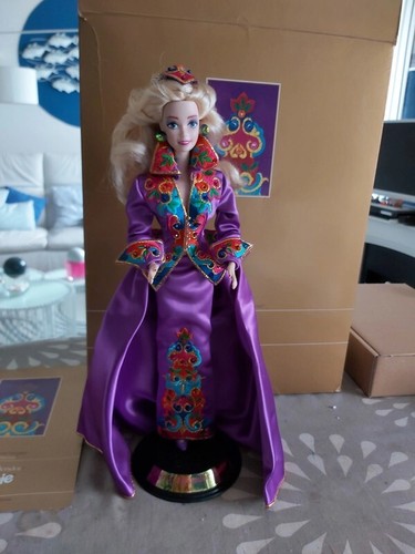 Barbie porcelaine royal - barbie,