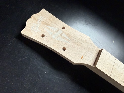 String gibby style cigar box - 3,