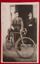 CARTOLINA CICLISMO UOMO SU BICI DA CORSA ANNI 20/30 C. ( F 02 )