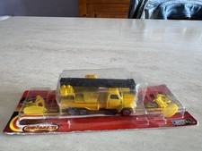 MAJORETTE TRUCK CRANE WITH