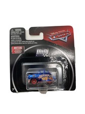 DISNEY PIXAR CARS MINI RACE