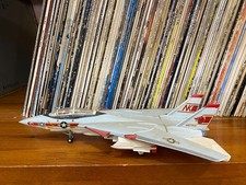 Modellino aereo  tomcat f 14 a usn  1/72