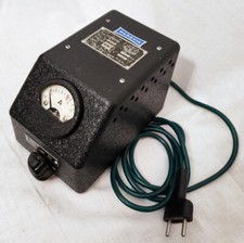 PZO WARSZAWA - Variac regolato in tensione fonte di luce microscopio ottico