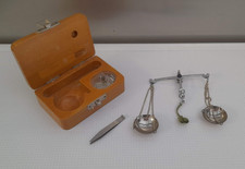 ANTICA BILANCIA DI PRECISIONE DA ORAFO CON PESI COMPLETA DI OGNI ACCESSORIO