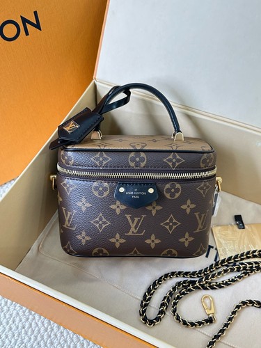 Louis vuitton monogram canvas - monogram,