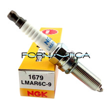 Candela NGK LMAR6C-9 per motore Fuoribordo Honda BF40E BF60A