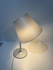 Lampada da tavolo Artemide
