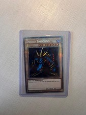 Drago tricorno tri - tricorno, (tri-horned