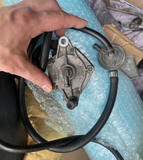 Ducati Monster M900 Pompa