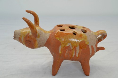 Strano oggetto forse porta - strano,