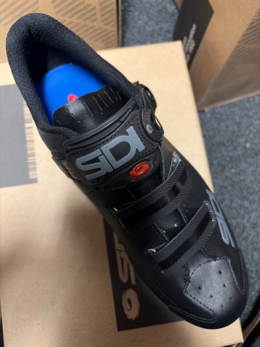 Nuove scarpe ciclismo - nuove,