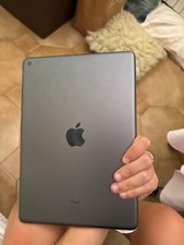 Apple iPad Air (3a generazione) 64GB, Wi-Fi, 10.5in - Grigio siderale