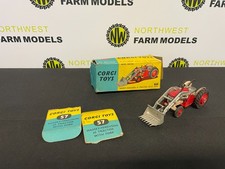 CORGI N.57 TRATTORE MASSEY