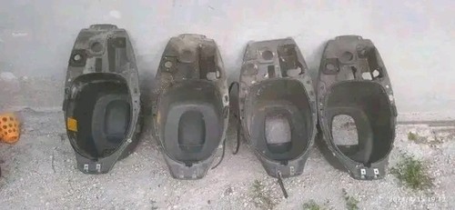 Vani sotto sella porta - , casco
