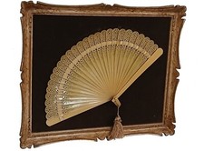 VENTILATORE PIEGHEVOLE VINTAGE CON CORNICE INTAGLIATA