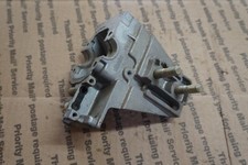 Motosega Shindaiwa OEM 416 451 500 22106-12201 supporto barra carter usato BX171