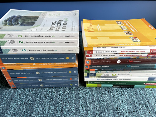 Libri scolastici usati vari - ,