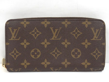 Louis Vuitton Monogram Zippy