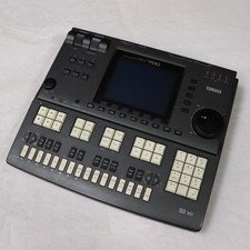 Yamaha QY700 Music Sequencer