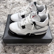 Taglia 9,5 - Air Jordan 4