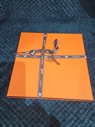 Boite foulard hermès - boite,