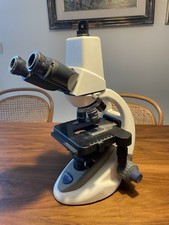 Microscopio Binoculare Optika 