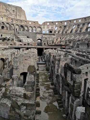 Foto artistica colosseo roma - colosseo,