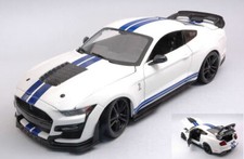 Modellino auto scala 1:18 FORD