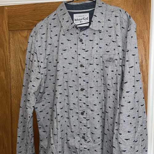 Camicia pesce strano uomo