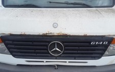 GRIGLIA ANTERIORE PER MERCEDES Vario 614 (96>13)
