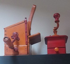 Antica Grattugia E Macinino