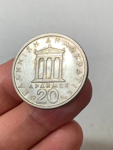 1547 935 grecia 20 dracme - -,