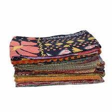 Coperta Kantha vintage fatta a