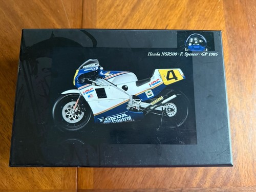 Minichamps honda nsr500 - minichamps,