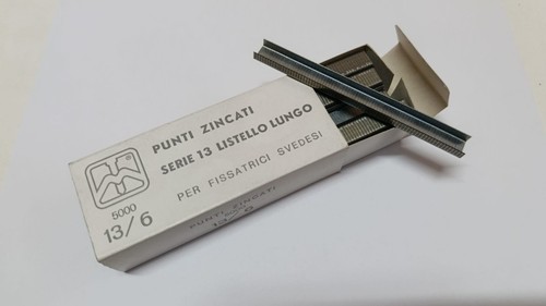 Punti graffe graffette - punti,