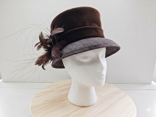 Cappello velluto marrone right - marrone,