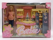 2004 Play all Day Barbie Puppe