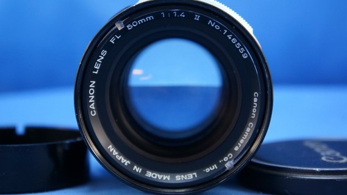 Canon 50mm ii con - f1.4,