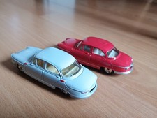 Dinky Toys par Mattel lot de 2