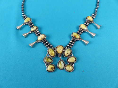 Collana naja fiore zucca - fiore, di