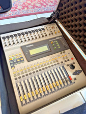 Mixer YAMAHA 01V+ Flight Case