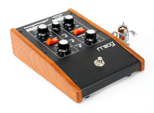 Filtro Moog MoogerFooger