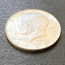 1969-D Kennedy mezzo dollaro, 40% contenuto argento, condizioni AU, spedizione GRATUITA
