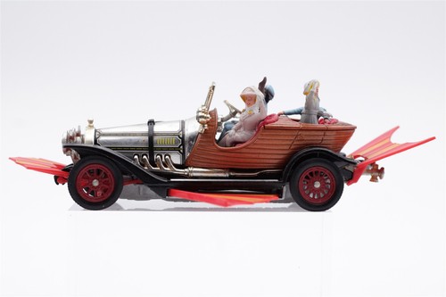 Corgi toys 266 - toys,