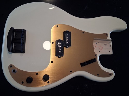 Corpo basso fender standard - corpo,