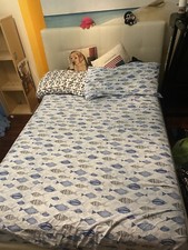 letto piazza e mezzo con cassettone