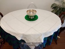 tovaglia ricamata a mano