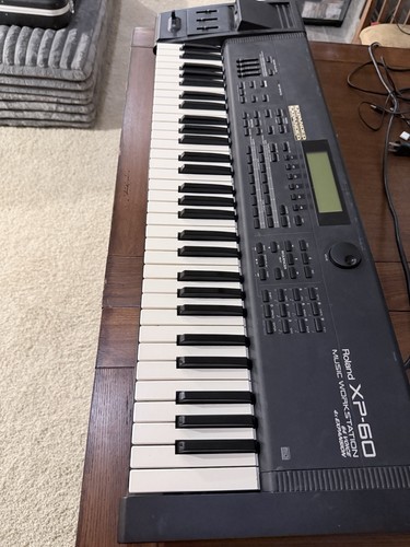 Roland keyboard - xp-60,