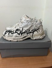 Balenciaga Runner Graffiti 