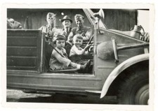 Bambini in uniforme militare. Transilvania, 1941, 3 fotografie d'epoca belle arti.